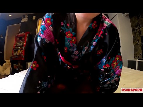 ❤️ Neska cosplay gazteak sexua orgasma arte maite du zaldizko emakume baten zorrotada batekin eta putzarekin. Japoniako jantzi tradizionalarekin, puxi iletsua eta titi ederrak dituen neska asiarra, afizionatuen bideoan, jostailu putzekin masturbazioa erakusten duena. Sakura 3 OSAKAPORN. ️❌ Sexu bideoa gugan ❤