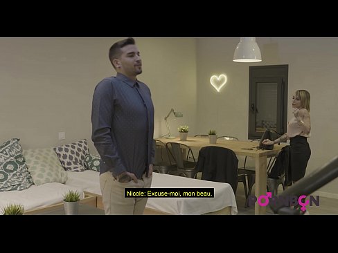 ❤️ PORNBCN 4K Titi handiak dituen emakume heldu batek analean izorratu nahi du gigolo gaztea zakar handiarekin mamada amorioa izorradura gogorra eskuko lana txakur estiloa puxa miazkatzea orgasmoa frantsesezko azpitituluak ️❌ Sexu bideoa gugan ❤